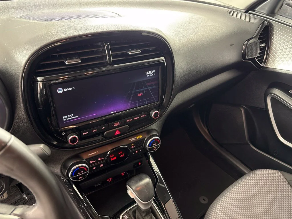 Used 2022 Blue Kia X-Line image 28