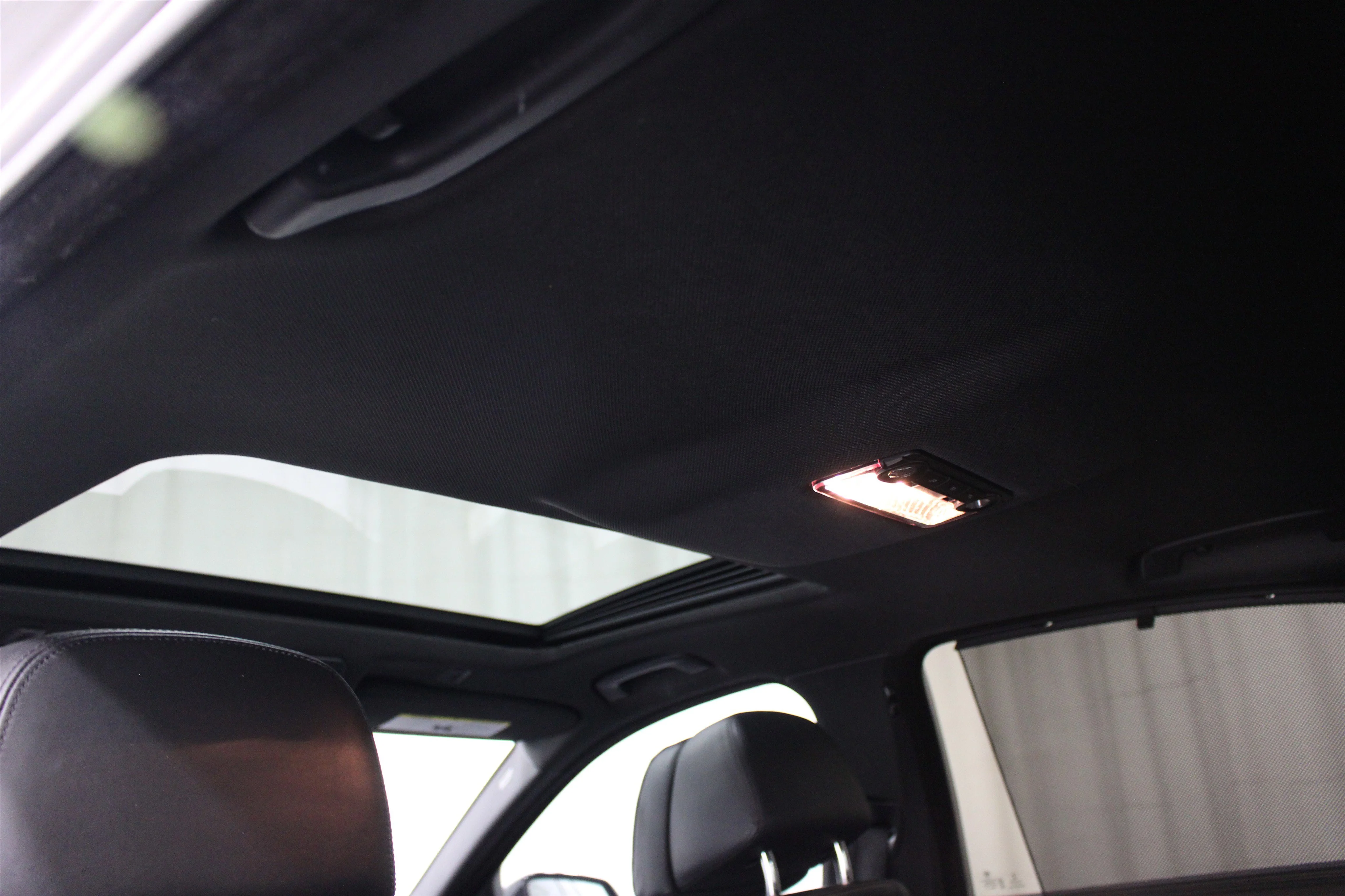2016 BMW 5 Series 550i - Photo 23