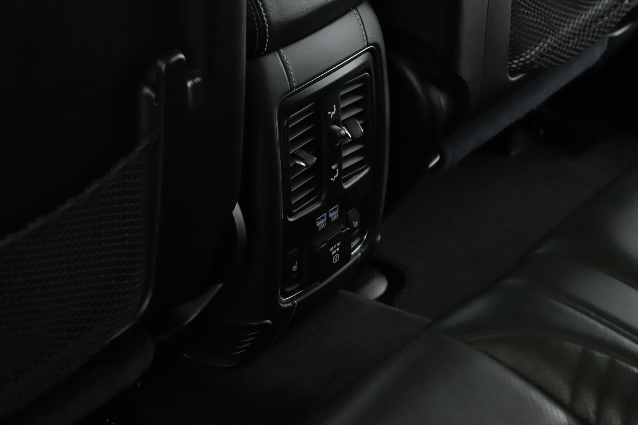 Used 2018 Diamond Black Crystal Pearlcoat Jeep SRT 4x4 image 7