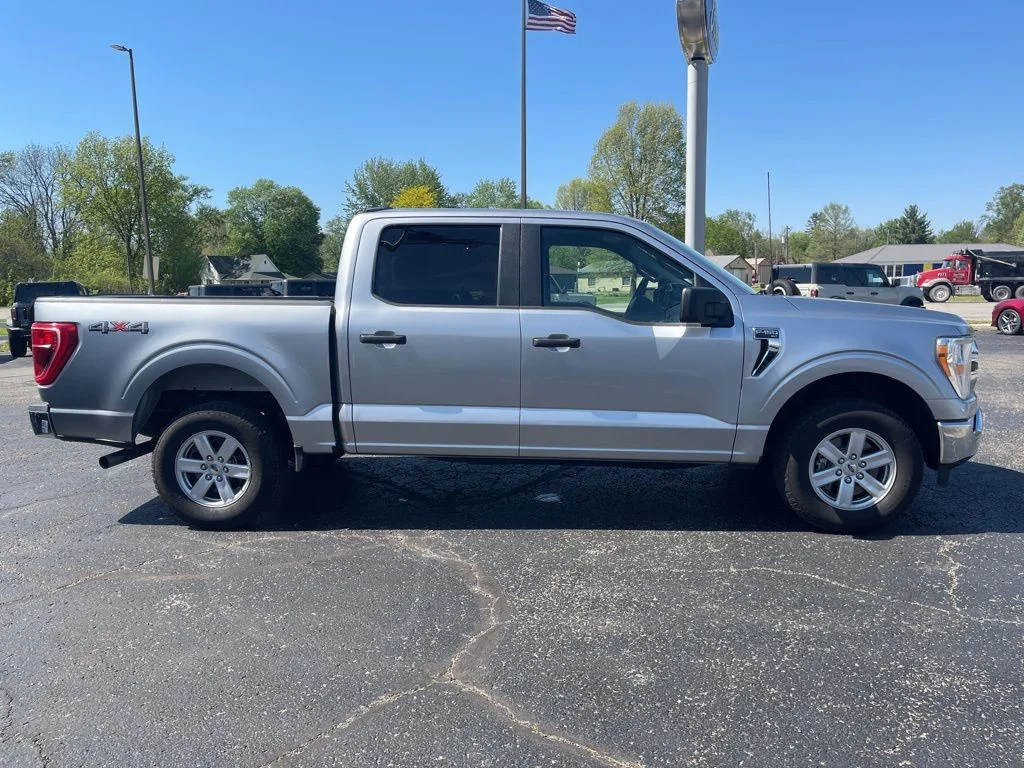 Used 2022 Silver Ford XLT image 8
