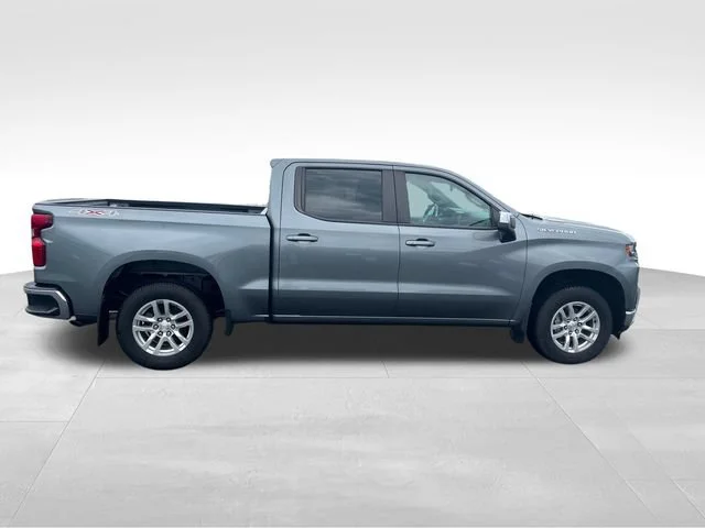Used 2020 Satin Steel Metallic Chevrolet LT image 7