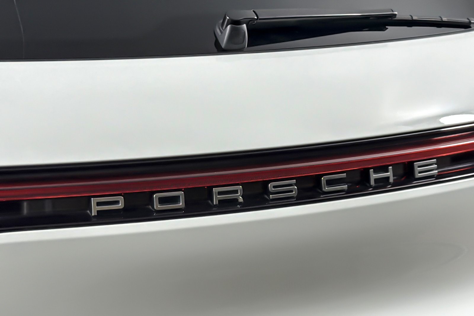 Used 2022 White Porsche AWD image 26