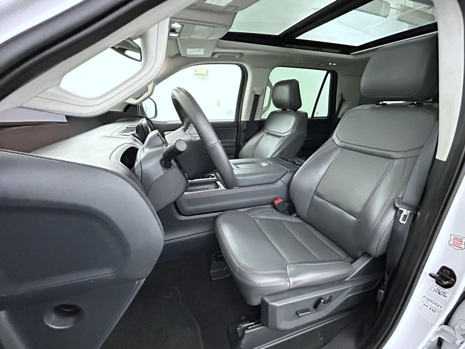 Used 2025 White Ford Active image 10
