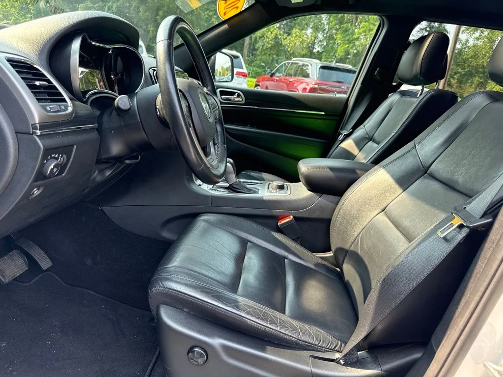 Used 2020 White Jeep Limited image 9