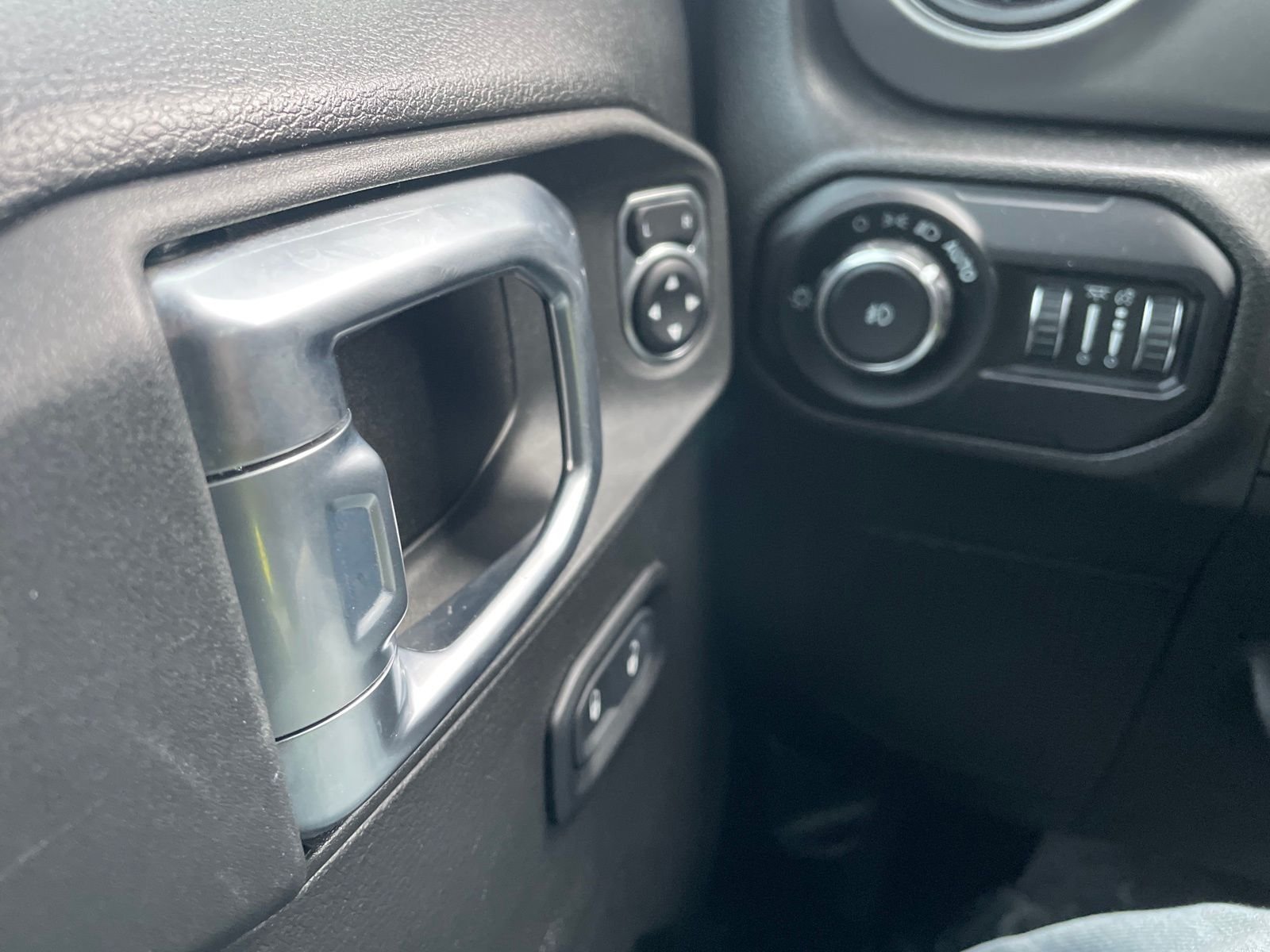 Used 2022 Black Jeep Unlimited Willys image 24