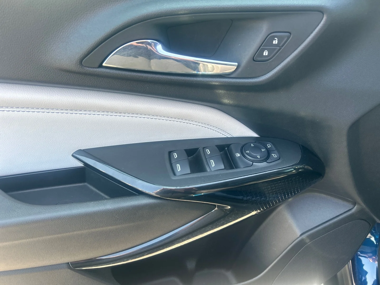Used 2024 Blue Chevrolet LT image 7