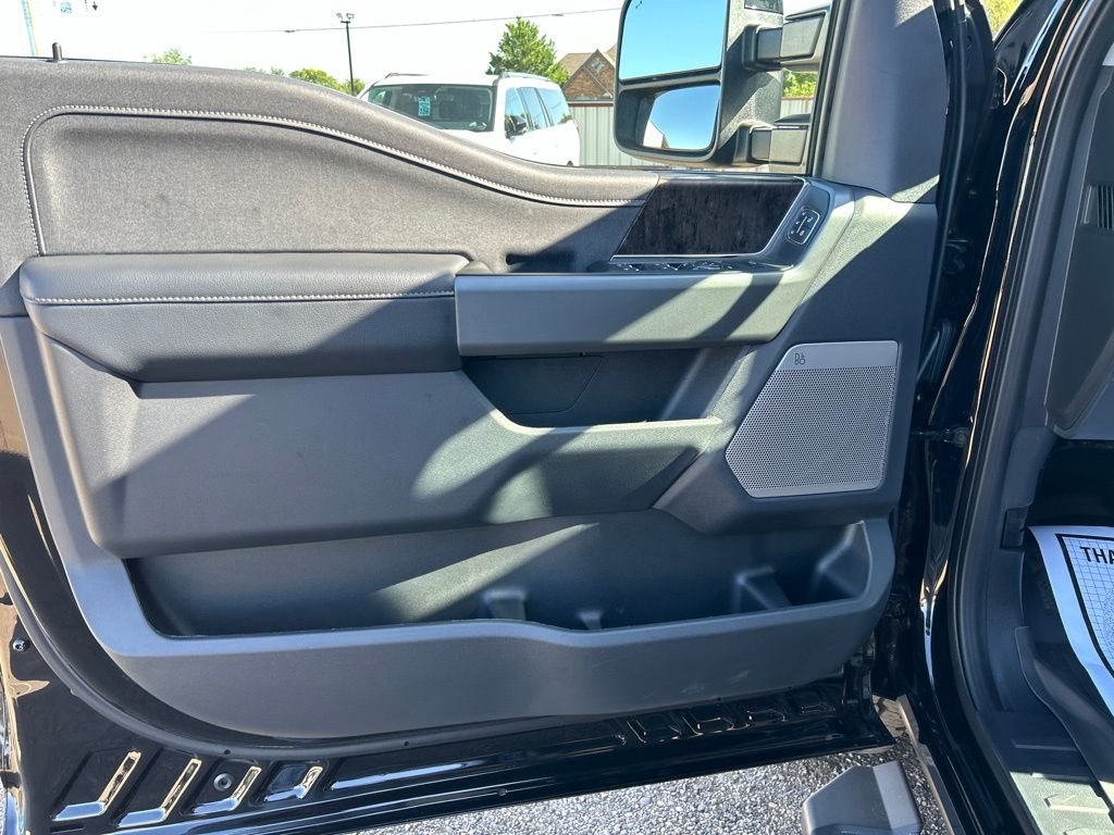 New 2026 Agate Black Metallic Ford Lariat image 13