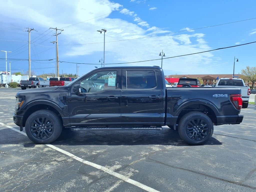 New 2026 Agate Black Metallic Ford XLT image 3