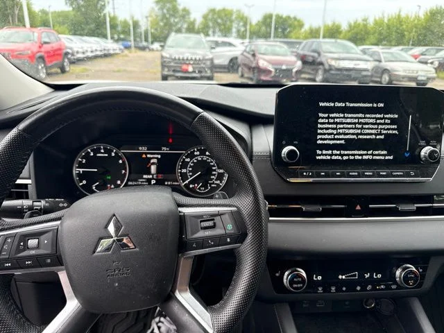 Used 2024 White Diamond Mitsubishi SE image 8