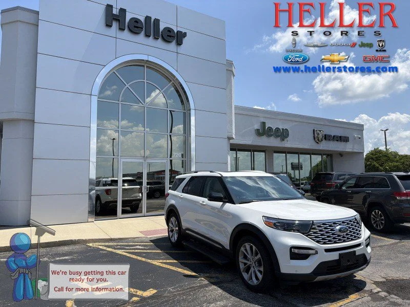 Used 2022 White Metallic Ford Platinum image 1