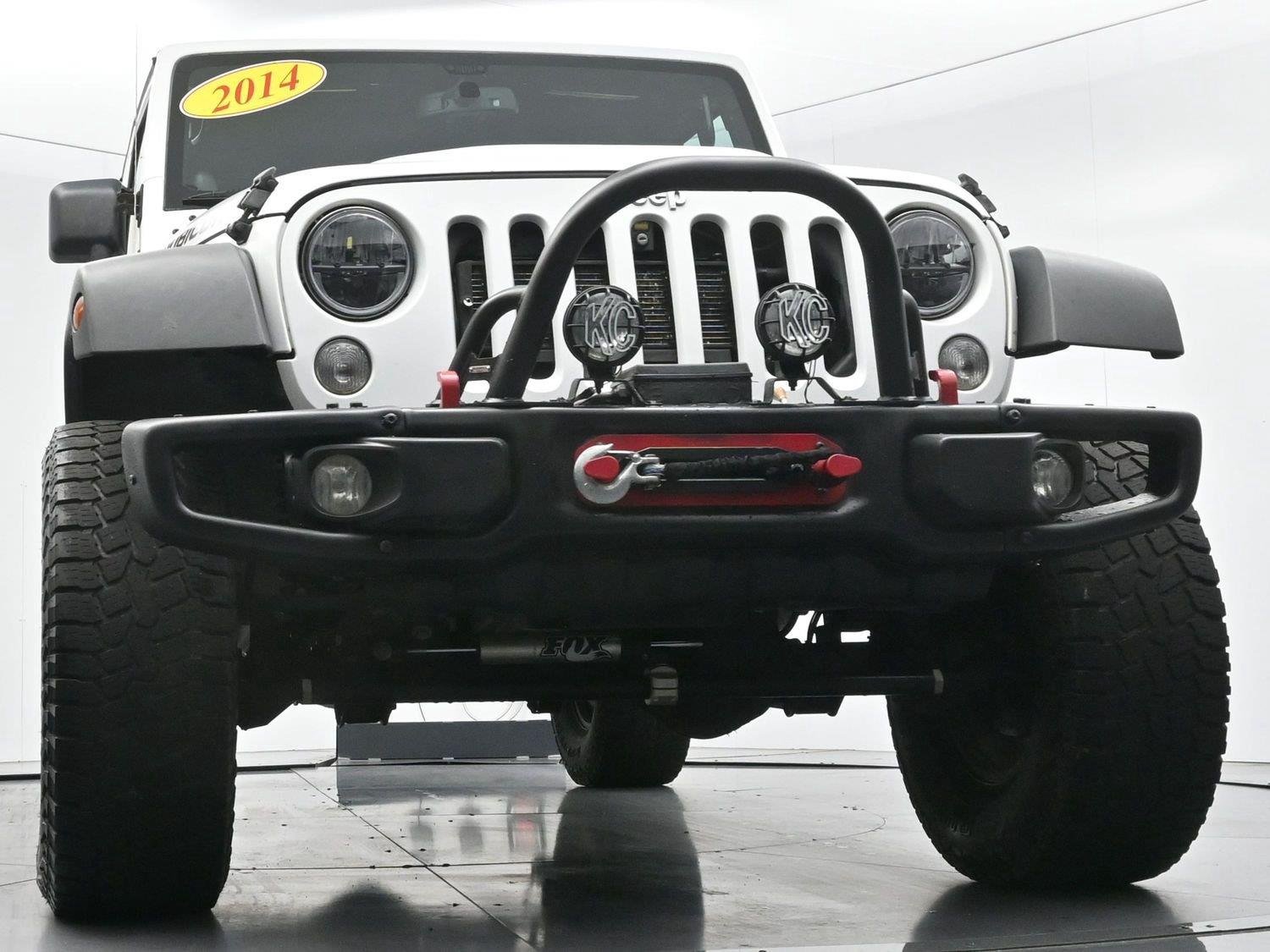 Used 2014 Bright White Clearcoat Jeep Rubicon X image 44