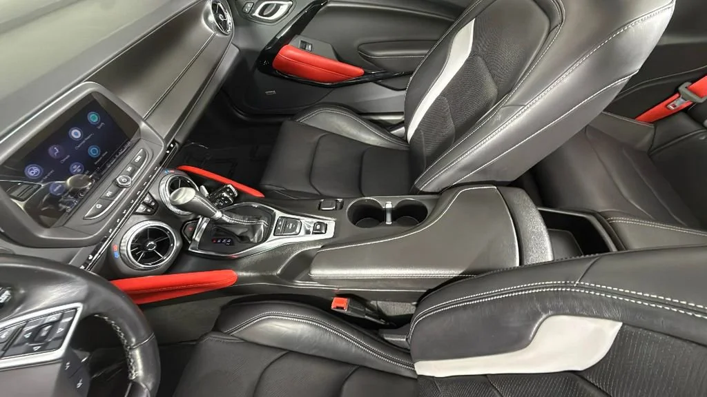 Used 2022 Black Chevrolet 2LT image 29