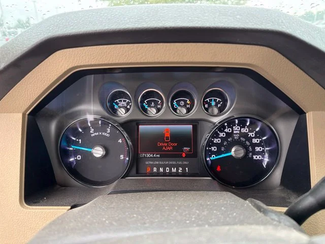 Used 2016 White Platinum Tri-Coat Metallic Ford Lariat image 16