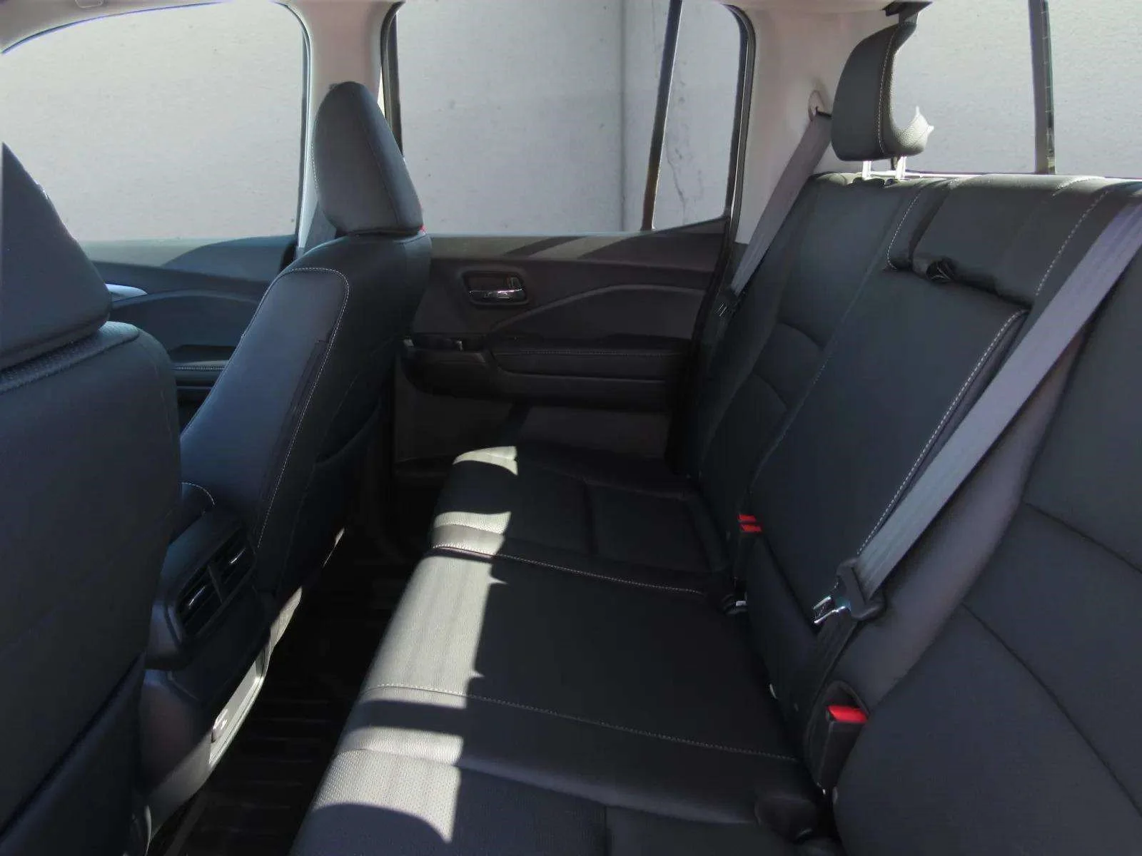 Certified Used 2025 Platinum White Pearl Honda AWD RTL image 43