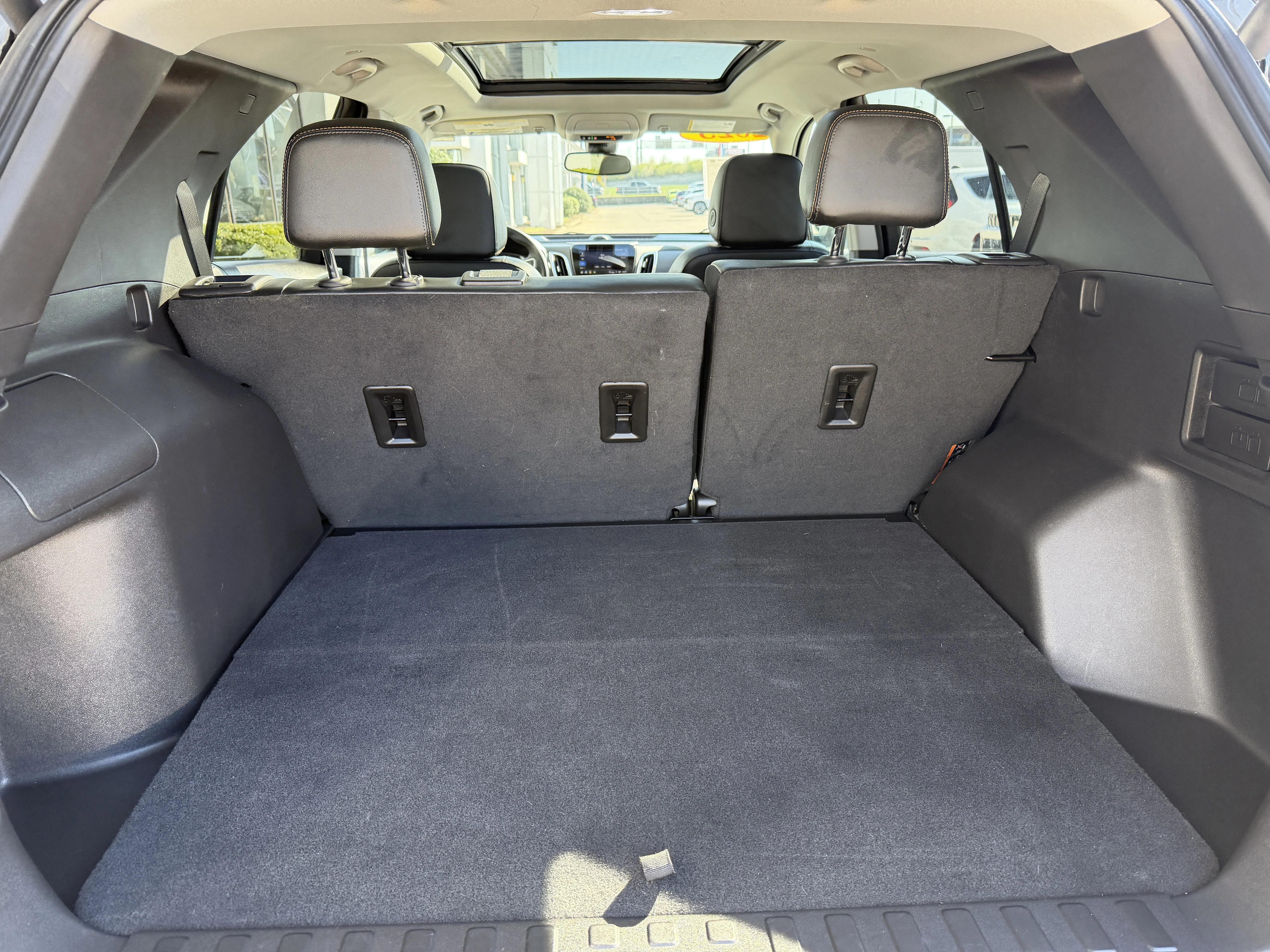 Used 2023 Sterling Gray Metallic Chevrolet Premier image 12
