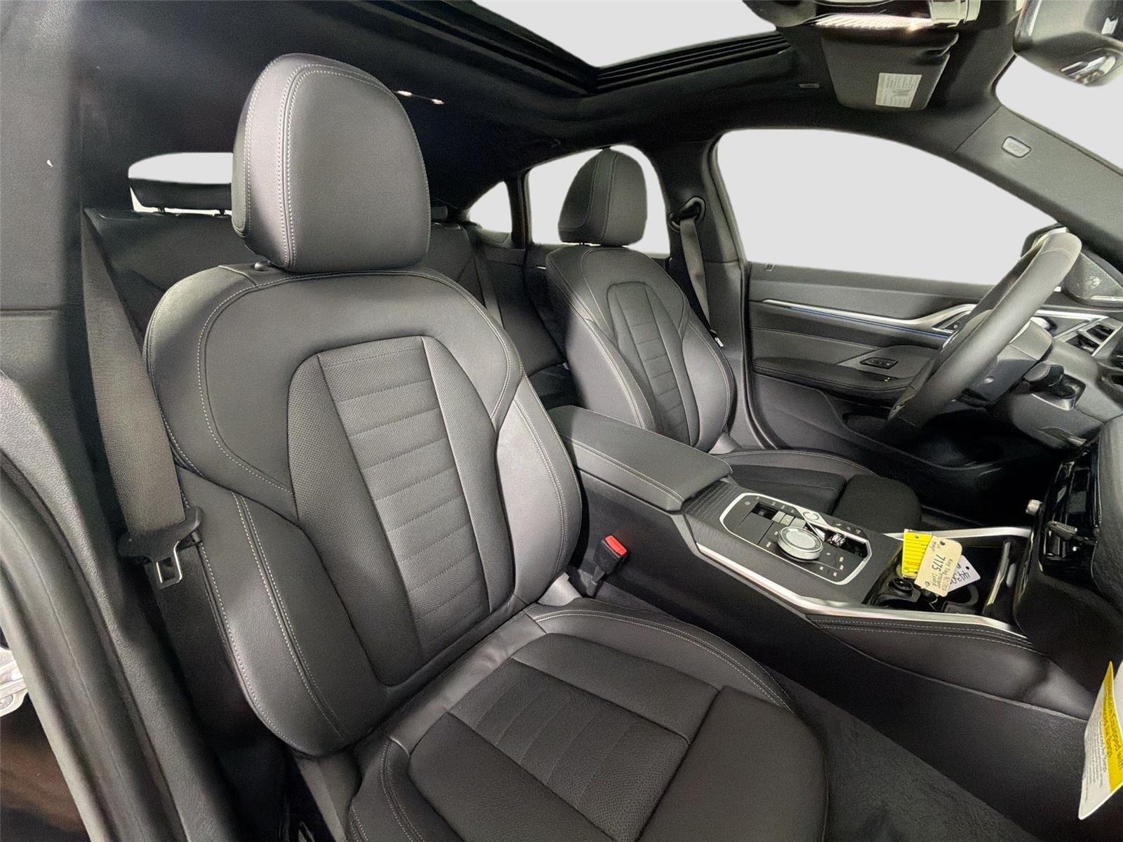 New 2026 Black Sapphire Metallic BMW xDrive40 image 28