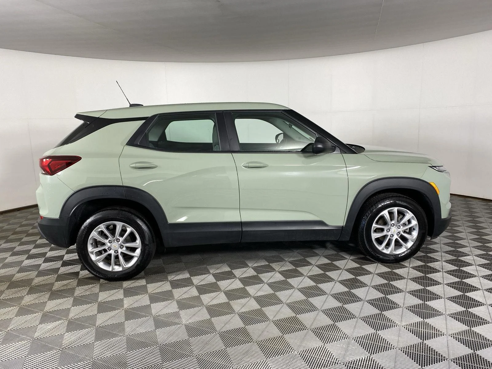 Used 2025 Cacti Green Chevrolet LS image 8