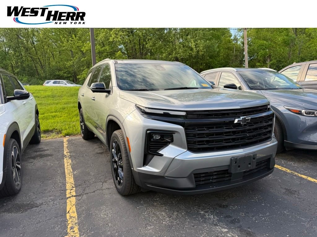 2024 Chevrolet Traverse AWD LT's photo