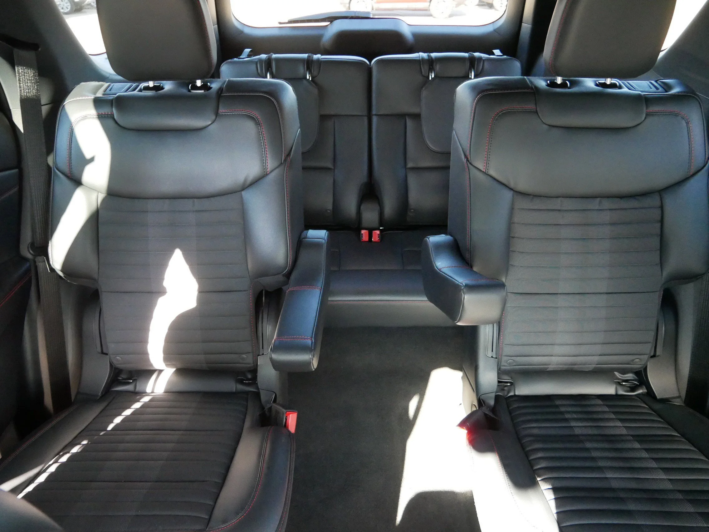 New 2026 Agate Black Metallic Ford ST-Line image 13