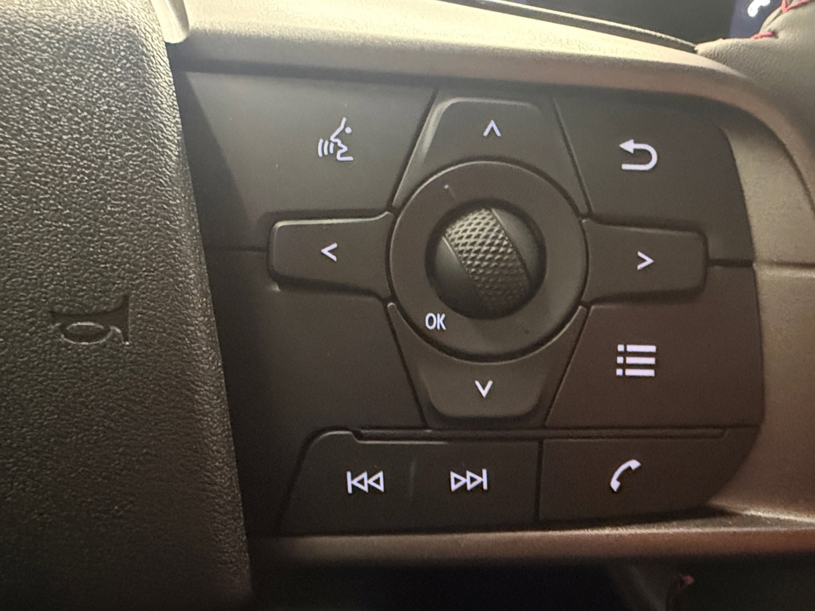 2026 Nissan Sentra SR - Photo 31