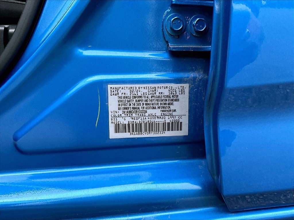 Used 2024 Electric Blue Metallic Nissan SV image 9