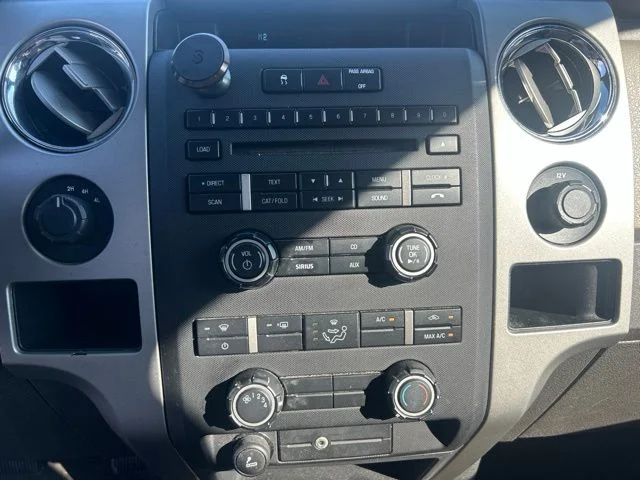 Used 2010  Ford XLT image 11