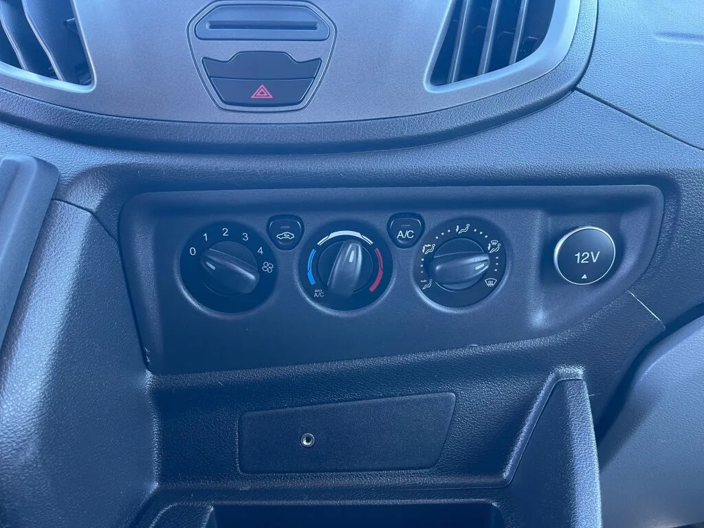 Used 2019 Oxford White Ford XL image 9