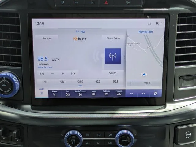 Used 2021 Blue Metallic Ford Limited image 18