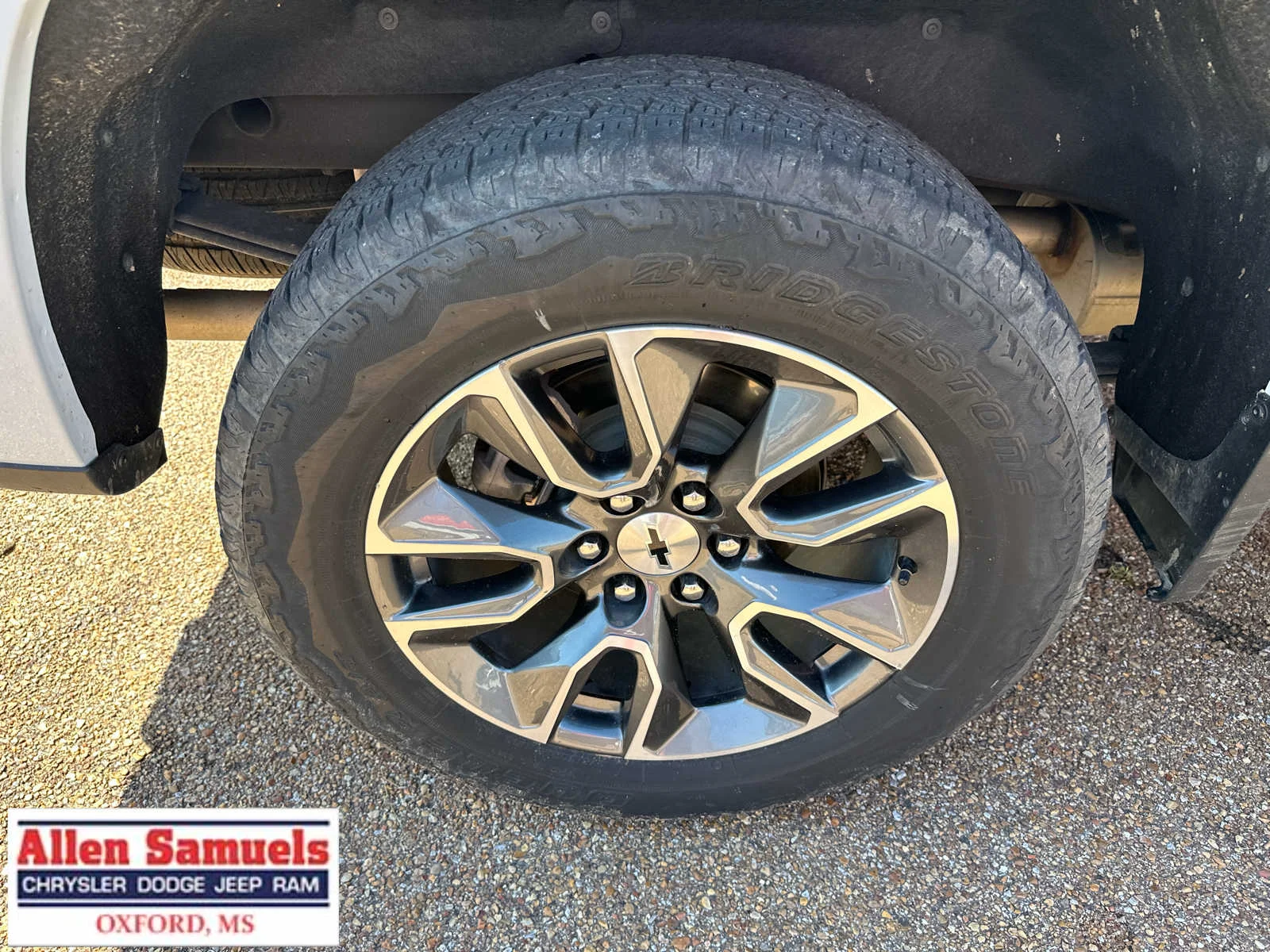 Used 2024 Summit White Chevrolet RST image 55
