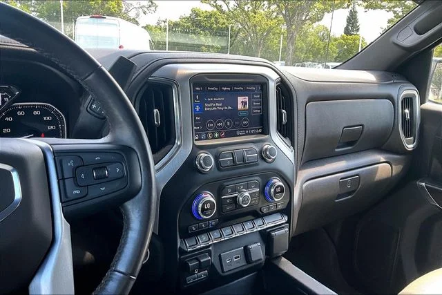 Used 2021 White Frost GMC SLT image 6