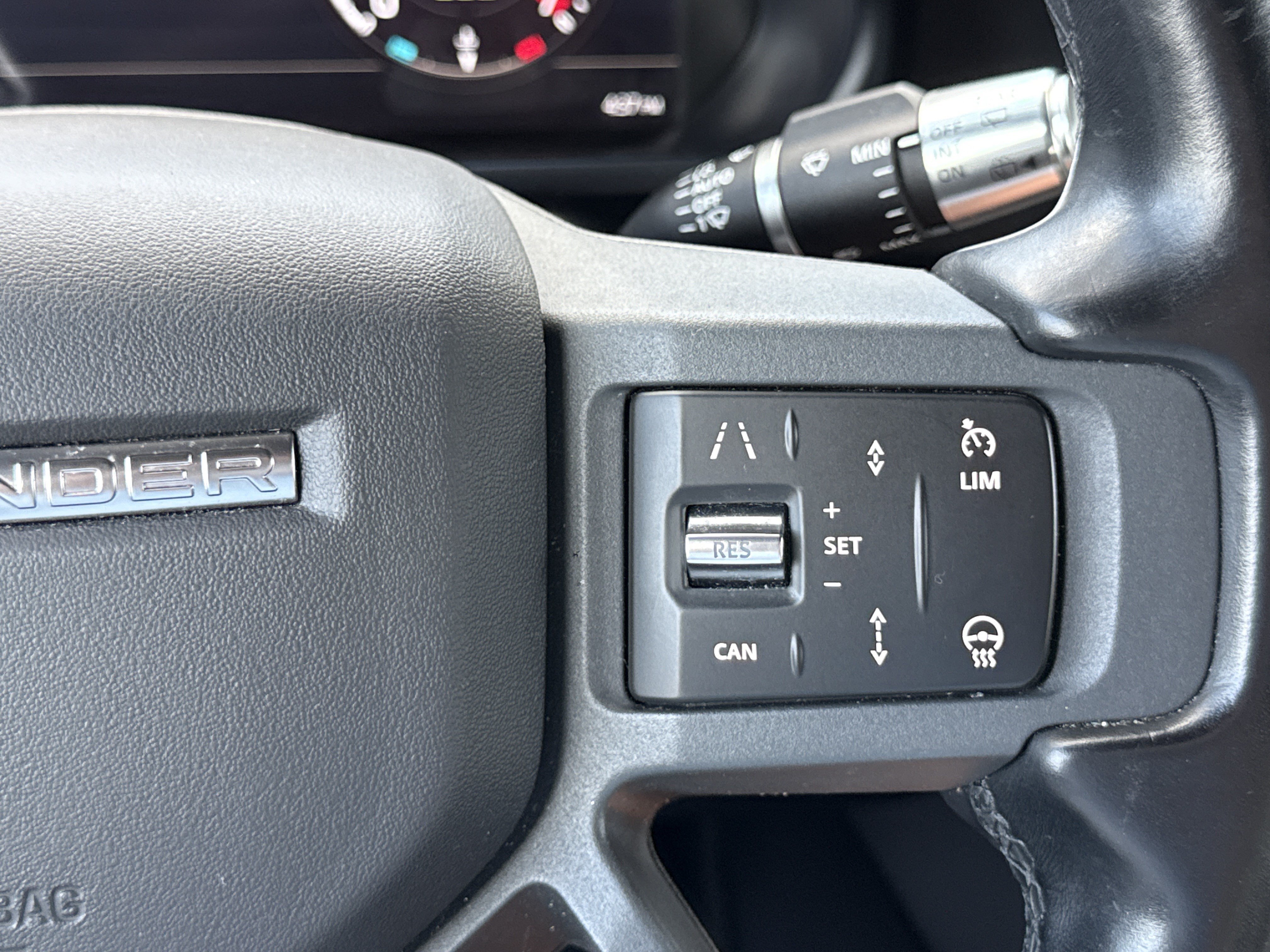 2021 Land Rover Defender X-Dynamic SE - Photo 23