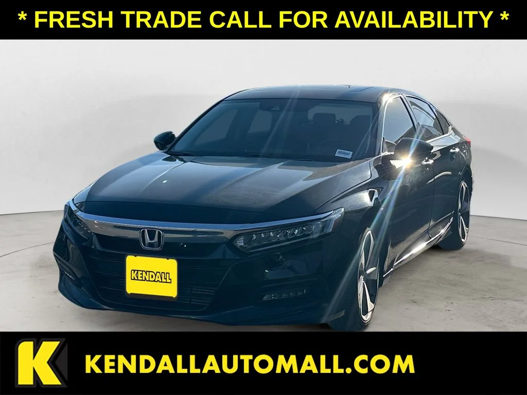 Used 2018 Black Honda Touring image 1