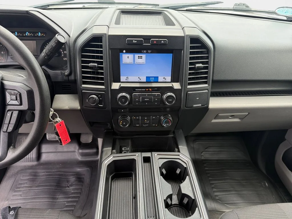 Used 2018 Silver Ford XL image 11