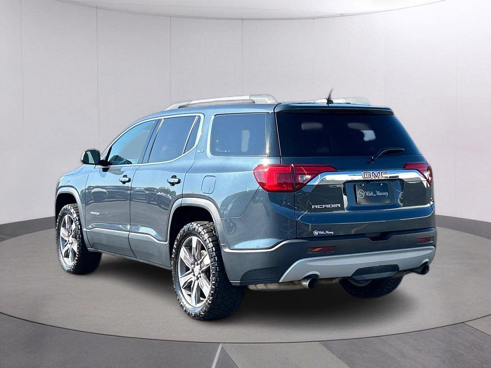 Used 2019 Dark Sky Metallic GMC SLT image 3