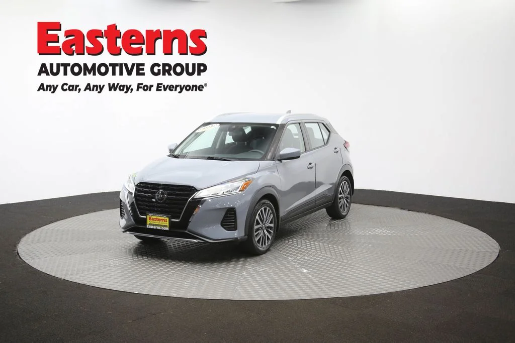 Used 2021 Gray Nissan SV image 54