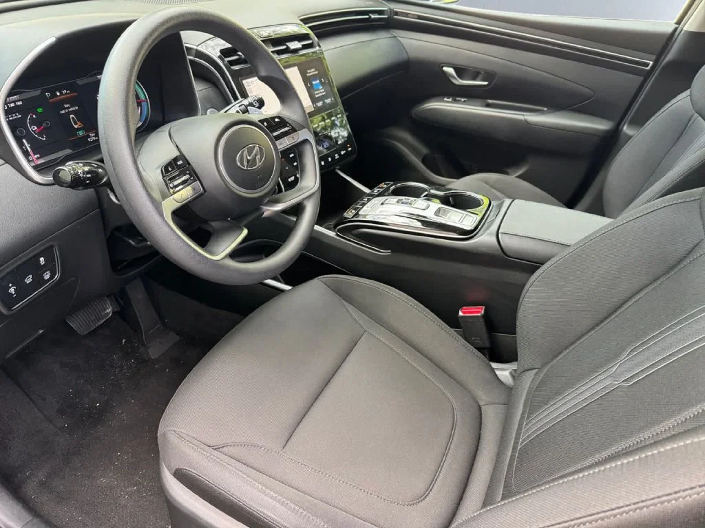 Used 2024 Black Hyundai Blue image 7