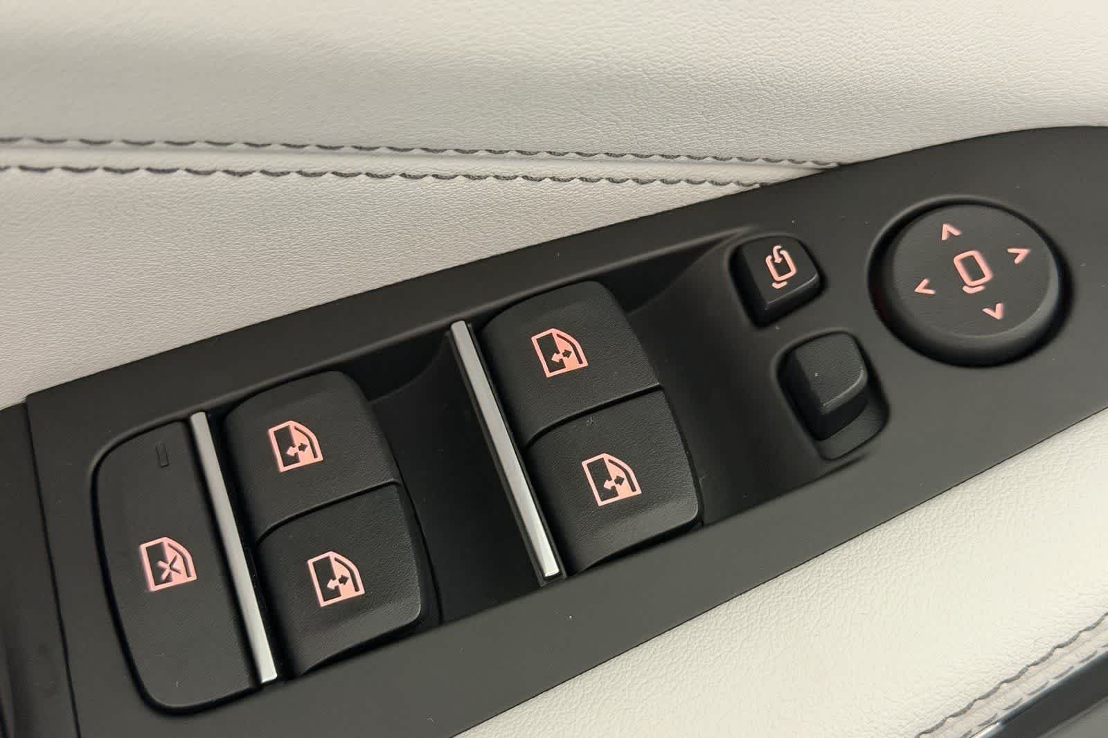 New 2026 Skyscraper Grey Metallic BMW xDrive40i image 13
