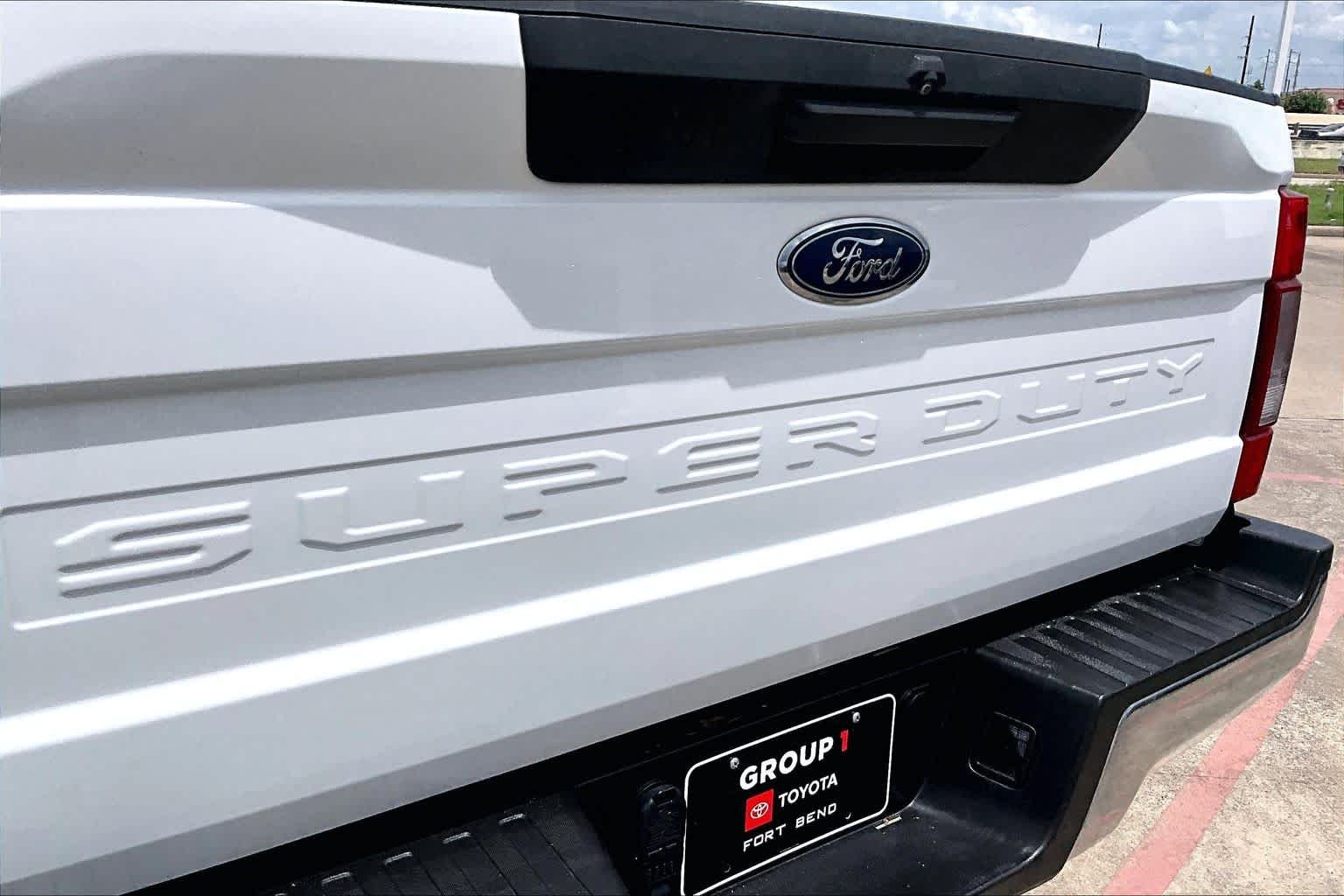Used 2022 Oxford White Ford XLT image 30