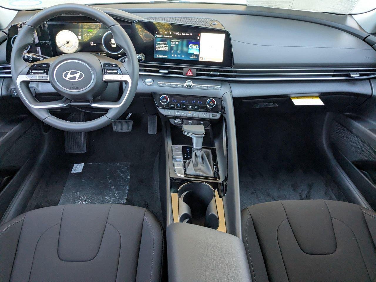 New 2025 Serenity White Hyundai SEL Convenience image 63