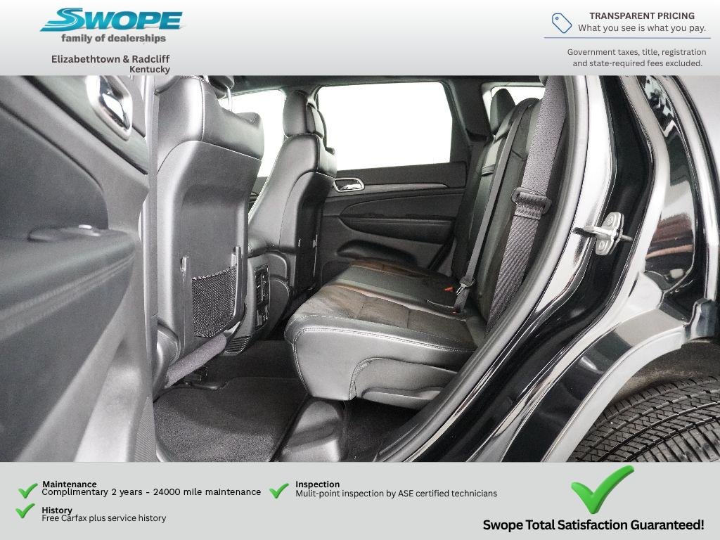 Used 2019 Diamond Black Crystal Pearlcoat Jeep Altitude image 11