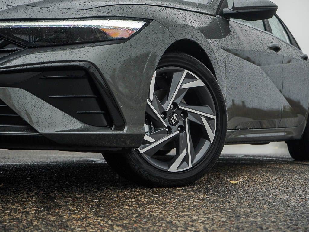 New 2026 Amazon Gray Hyundai Limited Sedan FWD image 6