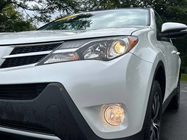 Used 2015 White Toyota Limited image 10