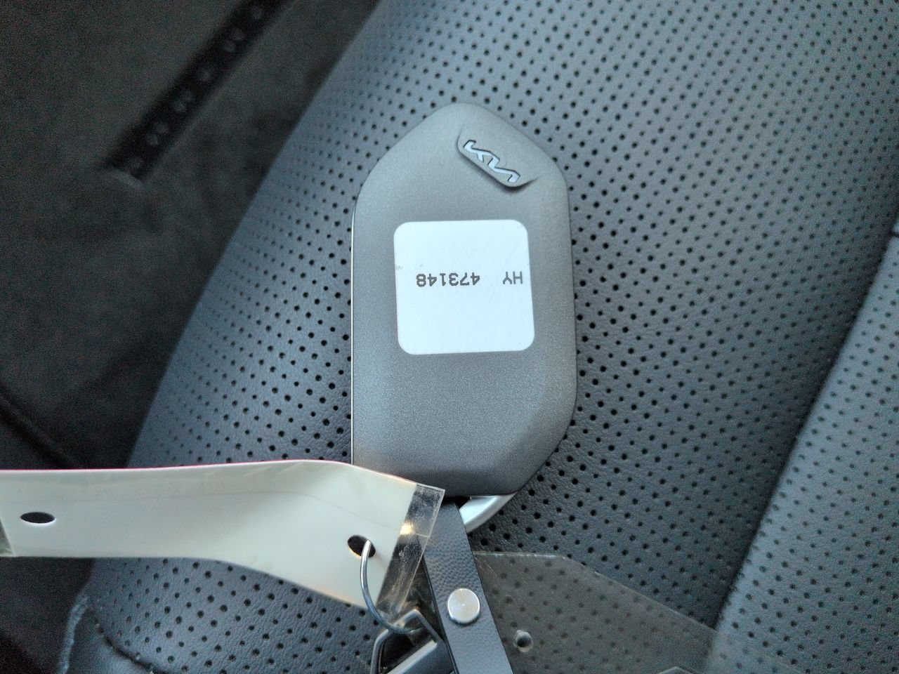 New 2026 Glacial White Pearl Kia S image 42