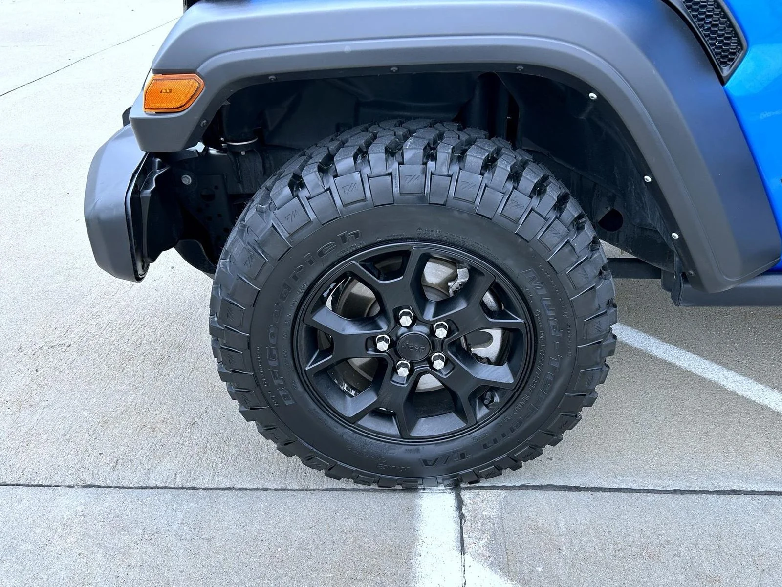 Used 2023 Blue Jeep Willys image 22