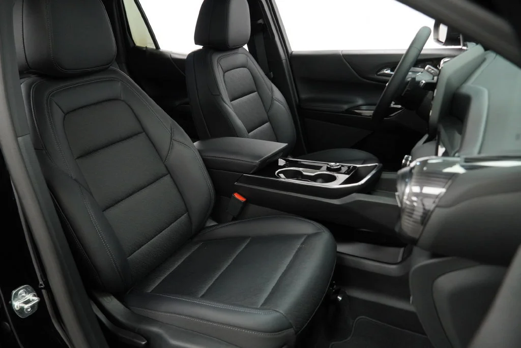 New 2027 Mosaic Black Metallic Chevrolet LT image 37
