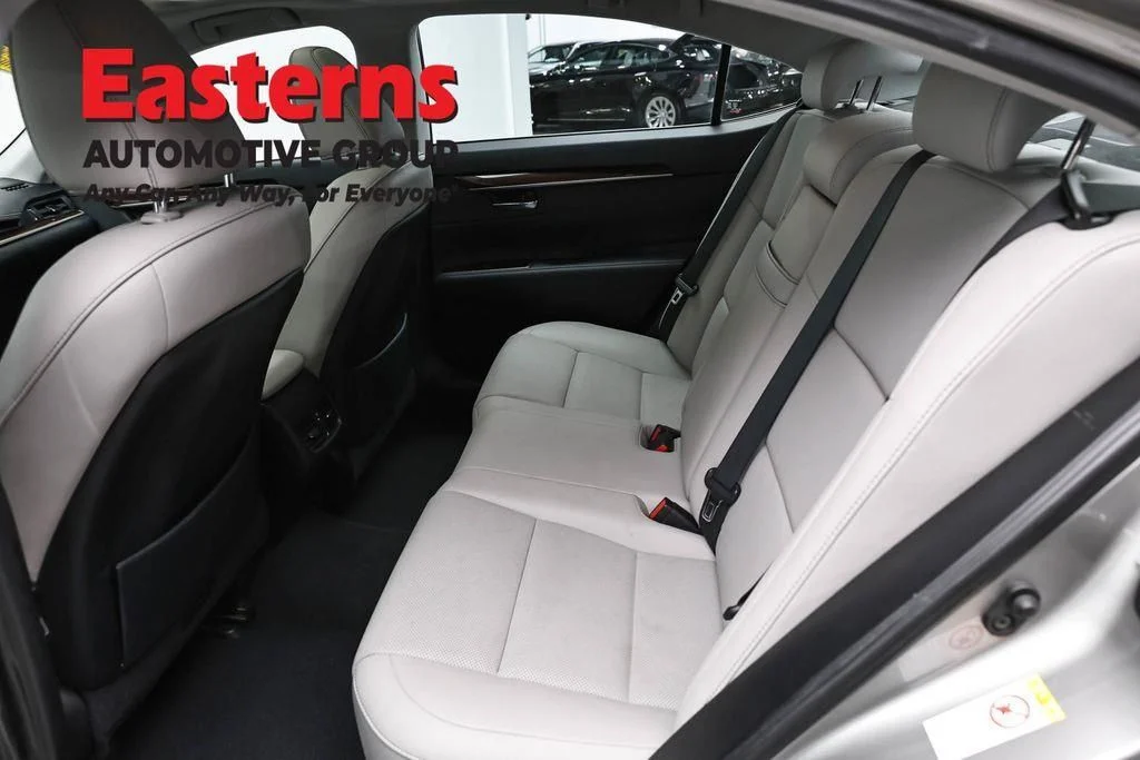 Used 2016 Silver Lexus 350 image 26