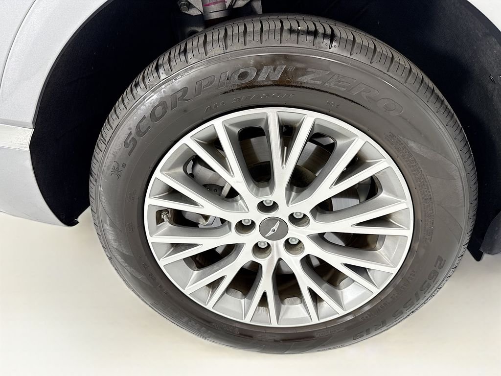Used 2024 Silver Genesis 2.5T image 32