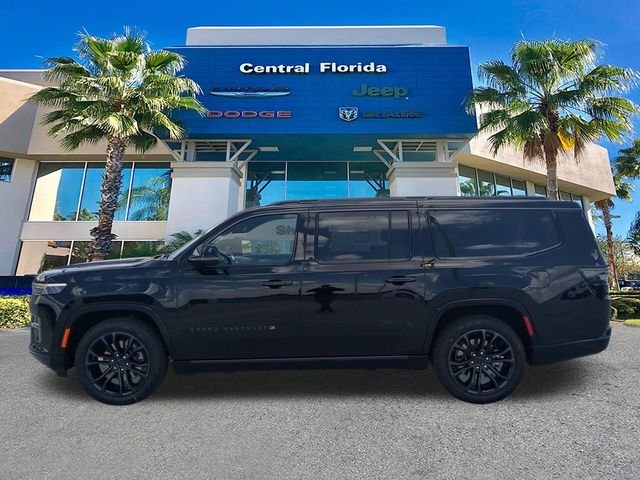 New 2026 High Gloss Black Exterior Paint Jeep Summit Reserve image 8
