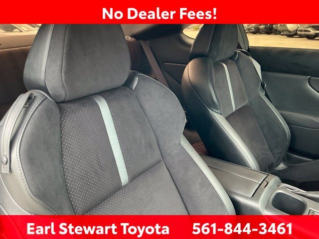 Certified Used 2025  Toyota Premium image 26