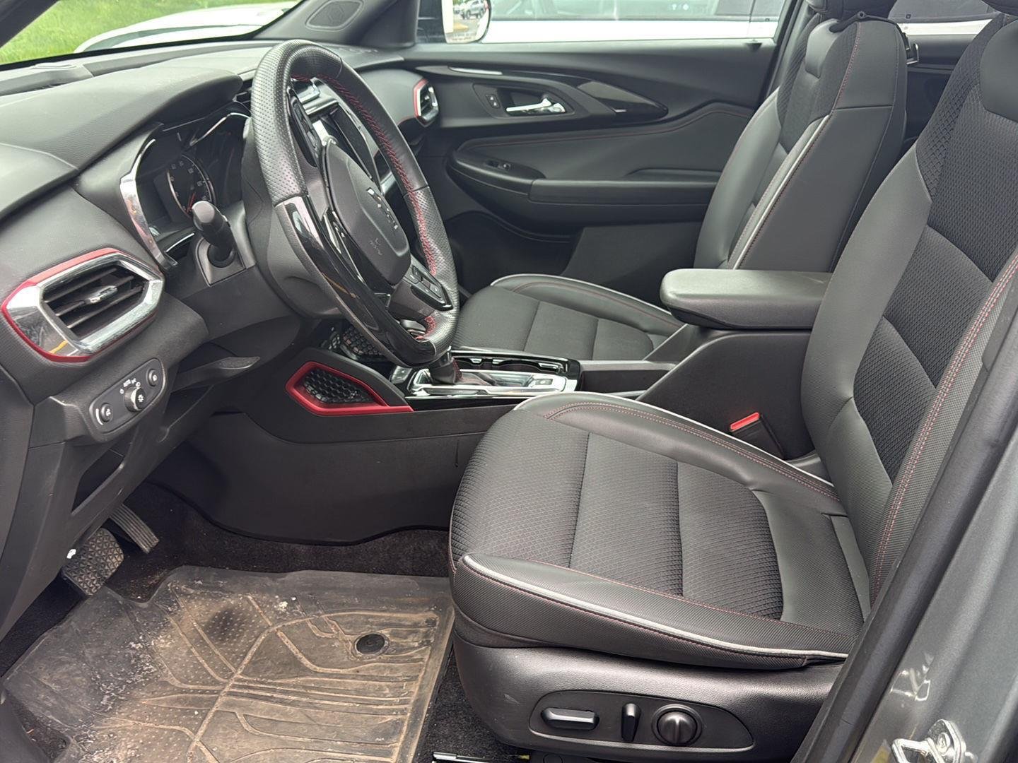 Used 2023 Sterling Gray Metallic Chevrolet RS image 4